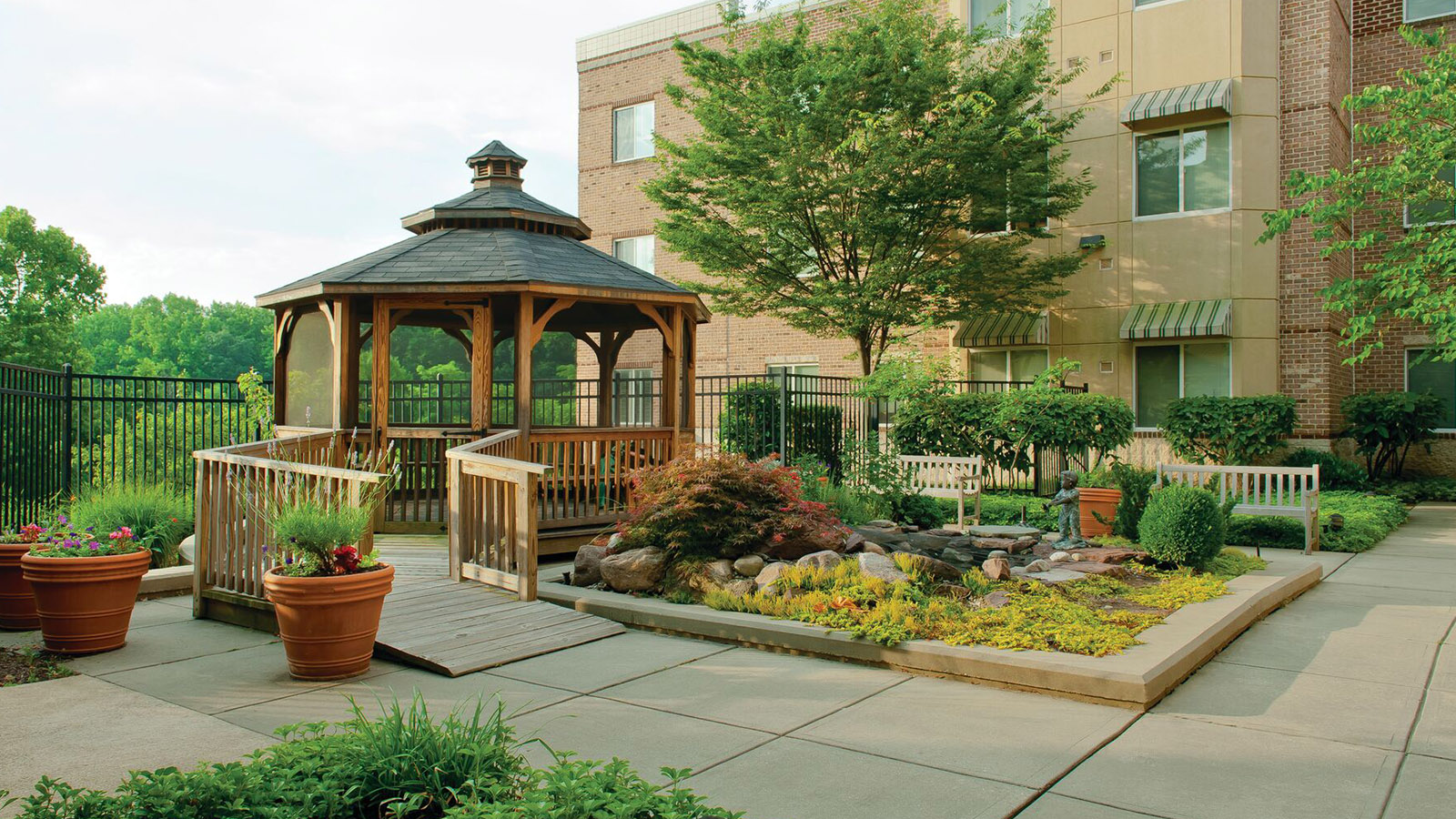 Continuing Care & Assisted Living in Parkville, Maryland Oak Crest
